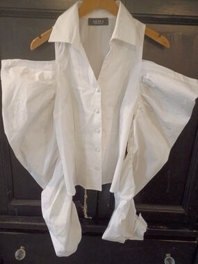 AKIRA White Dramatic Puff Sleeve Button-Up Blouse